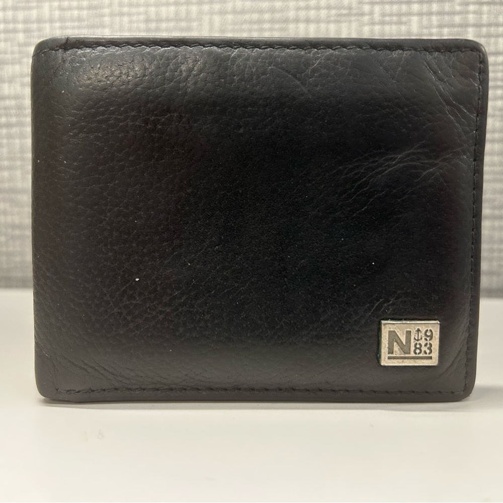 Black leather nautica wallet